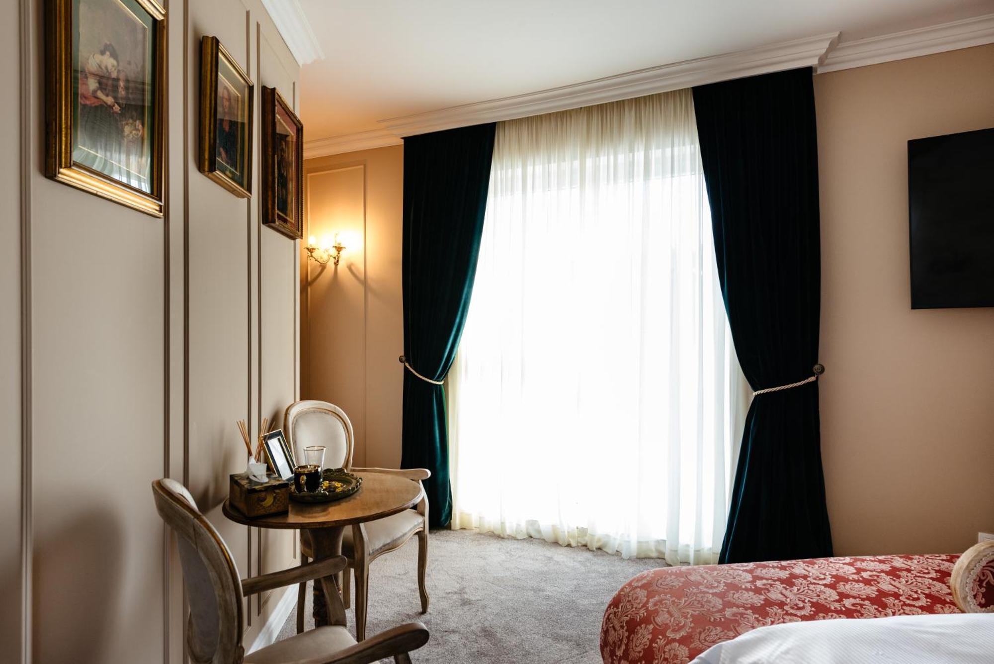 Ateneea Luxury Rooms Cluj-Napoca Extérieur photo